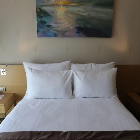 Ramada By Wyndham Cekirge Thermal & 4* Bursa