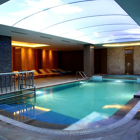 Hotel Ramada By Wyndham Cekirge Thermal &