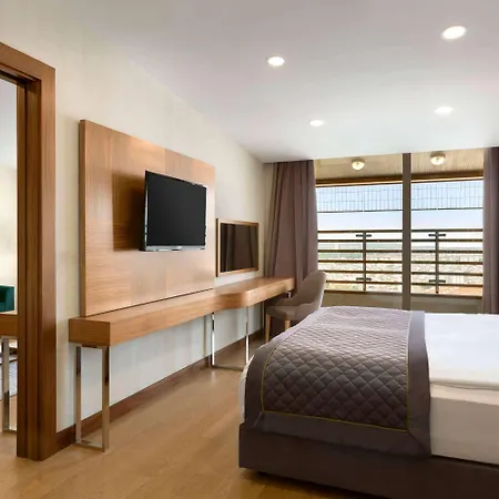 Хотел Ramada By Wyndham Cekirge Thermal &