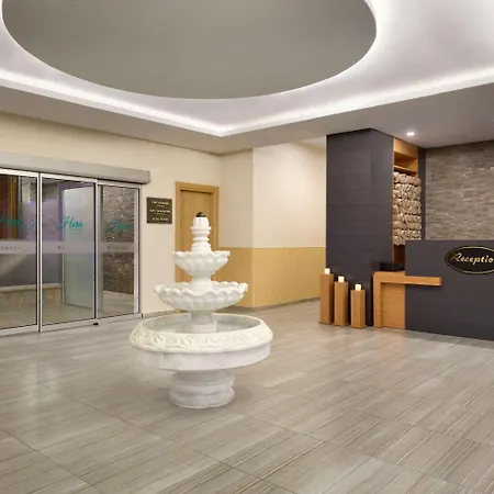 Ramada By Wyndham Cekirge Thermal & Хотел