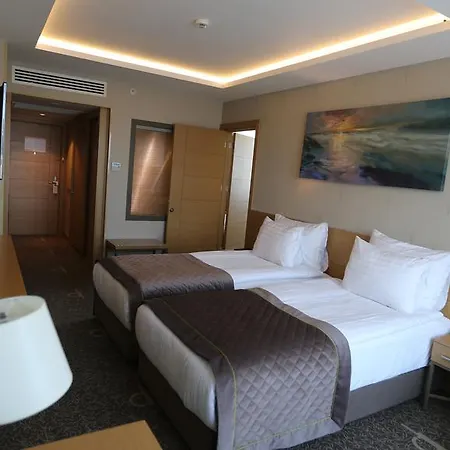 Ramada By Wyndham Cekirge Thermal &