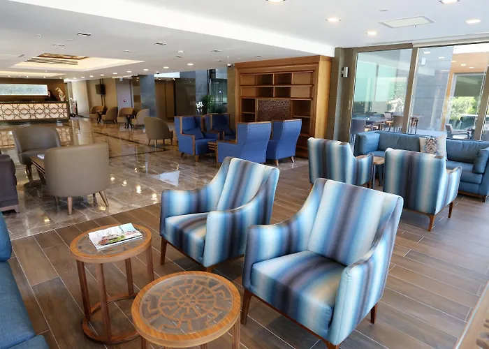 Ramada By Wyndham Cekirge Thermal & מלון בורסה