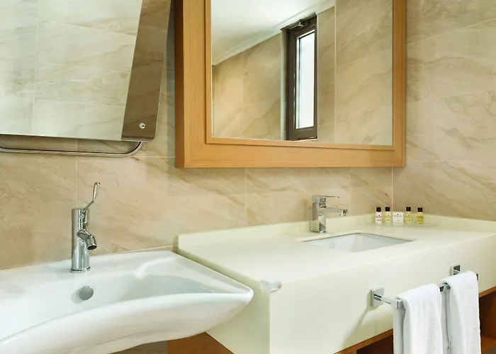 Ramada By Wyndham Cekirge Thermal & מלון בורסה