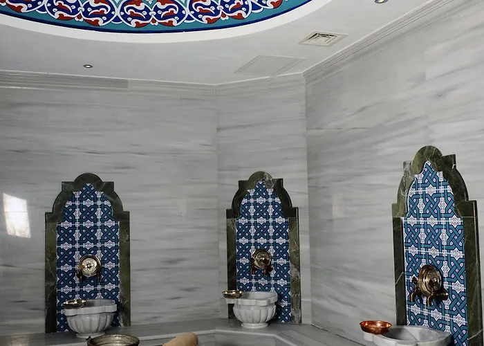 Ramada By Wyndham Cekirge Thermal & מלון בורסה