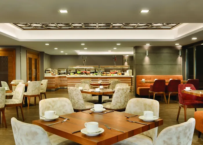 מלון Ramada By Wyndham Cekirge Thermal & בורסה