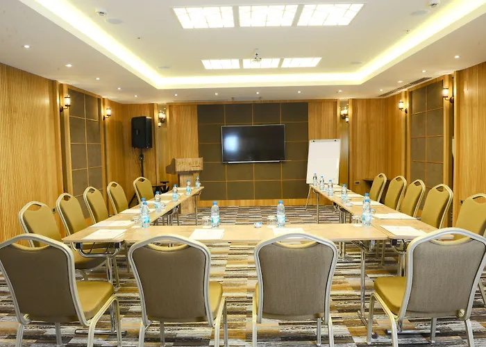 Ramada By Wyndham Cekirge Thermal & בורסה