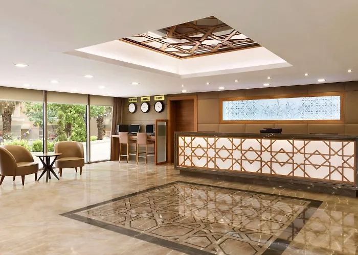 Ramada By Wyndham Cekirge Thermal & מלון