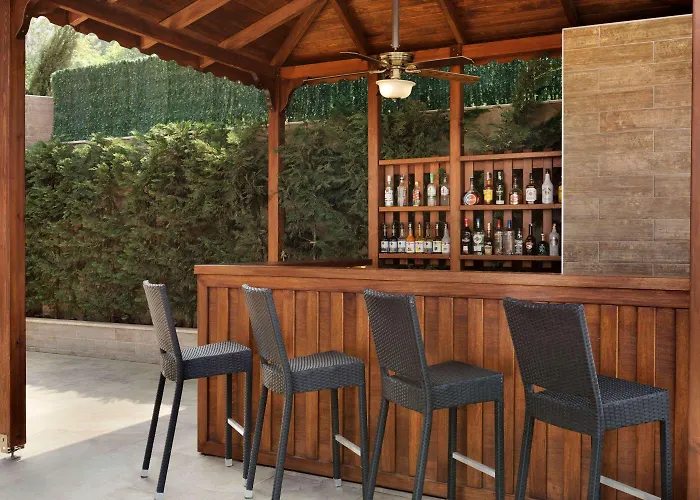 Ramada By Wyndham Cekirge Thermal & מלון בורסה