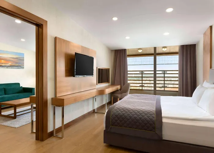 מלון Ramada By Wyndham Cekirge Thermal &