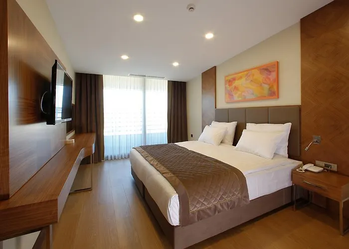 Ramada By Wyndham Cekirge Thermal &