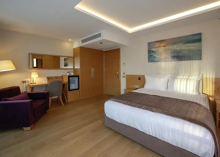 מלון Ramada By Wyndham Cekirge Thermal &