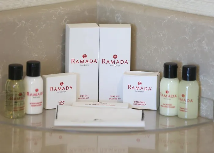 Ramada By Wyndham Cekirge Thermal & מלון